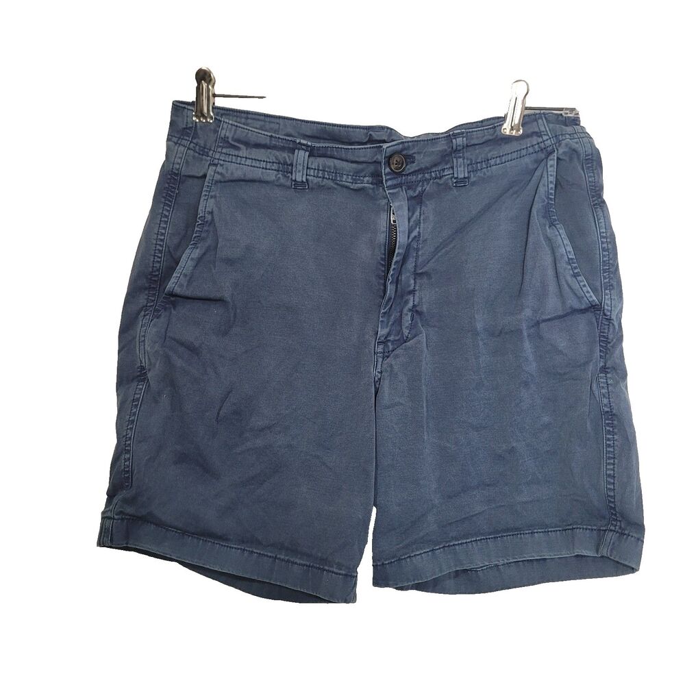 Vineyard Vines size 30 men shorts distressed pockets zip button - Picture 1 of 7
